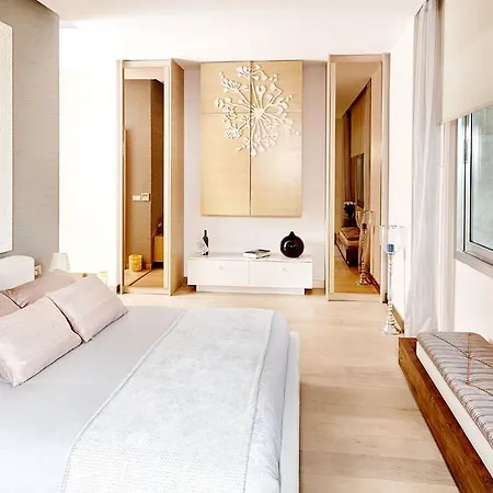 Hotell Two 3*